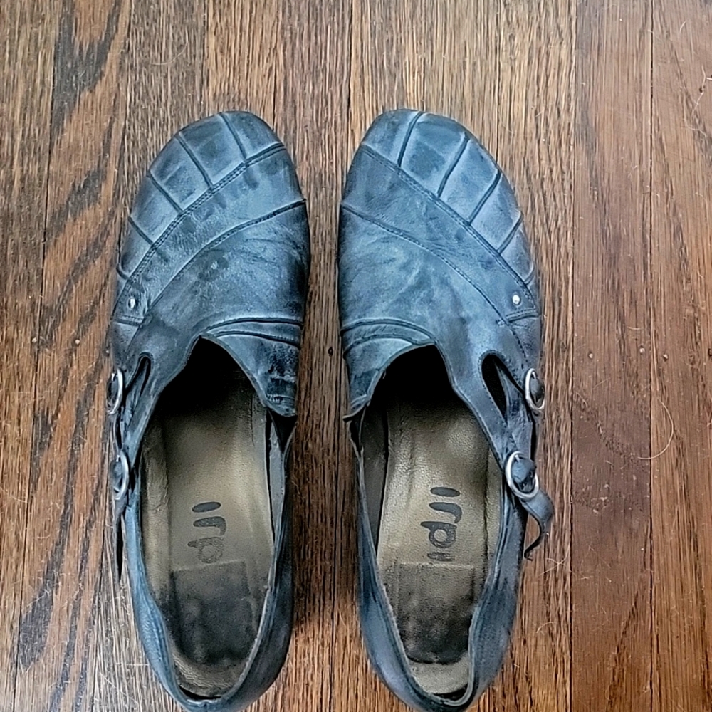 Fidji leather shoes size 42, 11